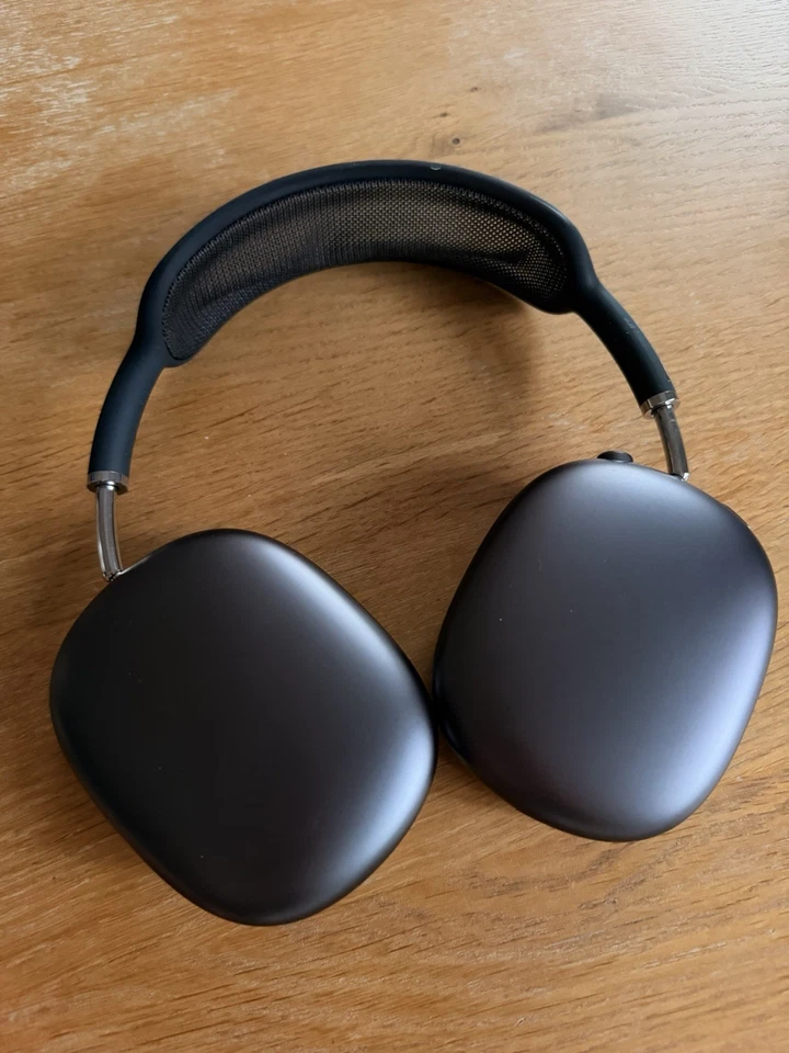 Apple AirPods Max, photo 2 of 5