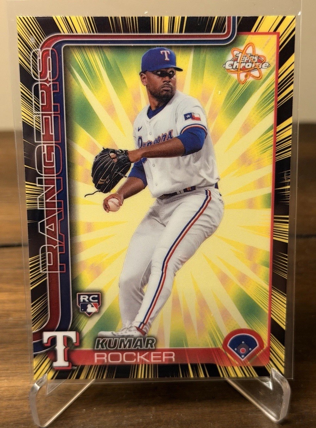2025 Topps Chrome - Radiating Rookies Kumar Rocker #RR-9 (RC)