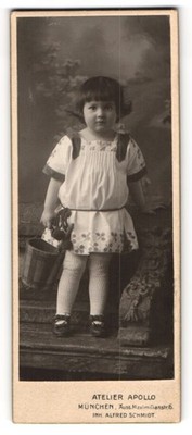 Photograph Alfred Schmidt, Munich, Auss. Maximilianstrasse 6, Little Girl  