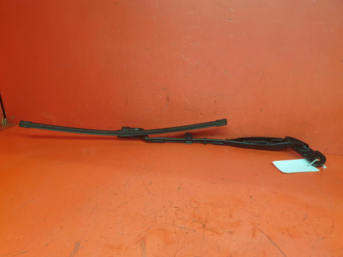 LANDROVER DEFENDER RIGHT FRONT WIPER ARM 2022 VAN - Picture 1 of 16