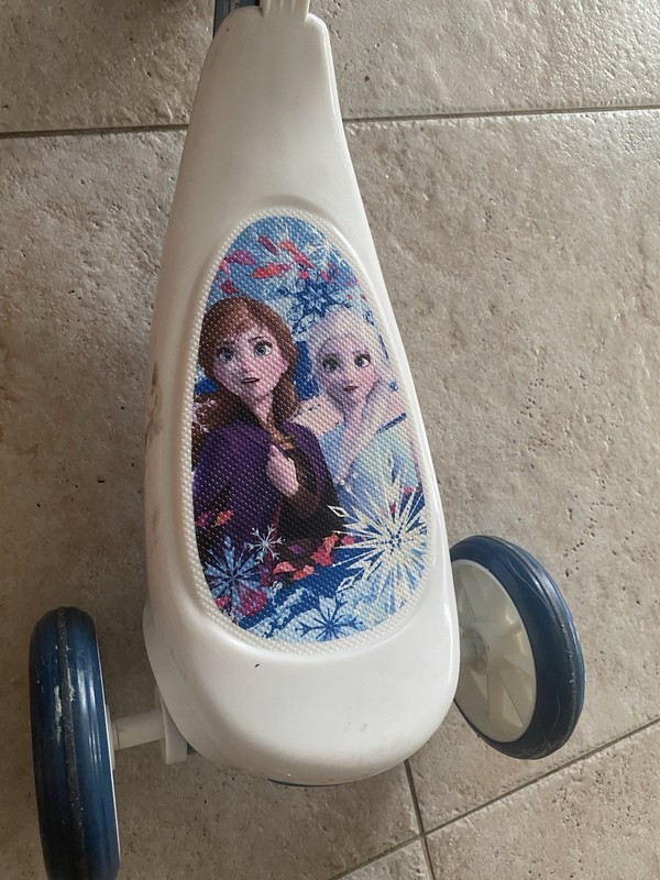 Disney Frozen 3-Wheel Kids Kick Scooter w/ Seat & Storage Compartment Blue/White