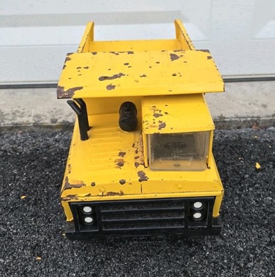 Vintage 1970s Mighty Tonka XMB-975 Yellow Pressed Steel Metal Dump