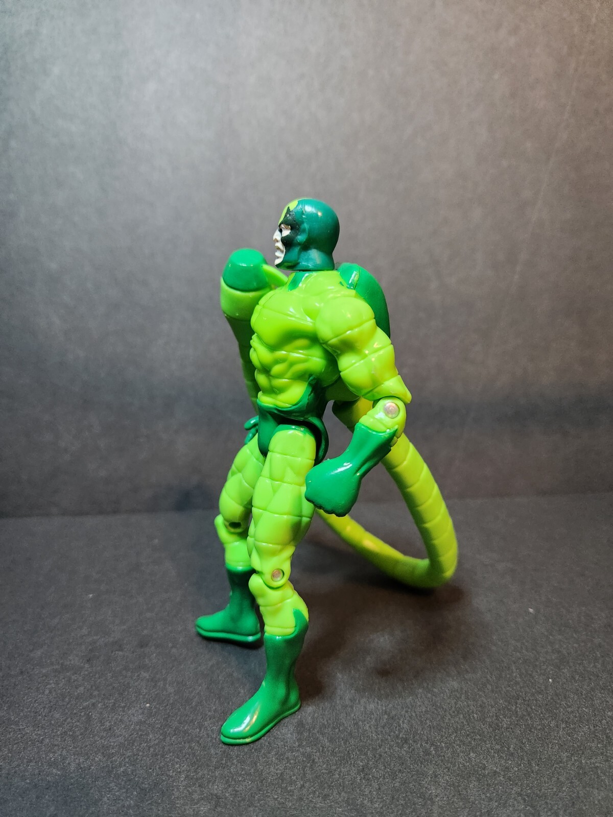 Toy Biz Marvel Spider-Man Scorpion 5" Loose Action Figure 1994