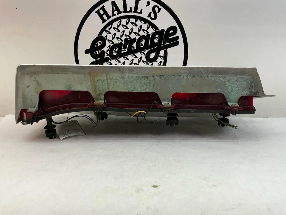 Conjunto de luz trasera izquierda para Pontiac Grand Lemans 1978 Foto 3 de 4