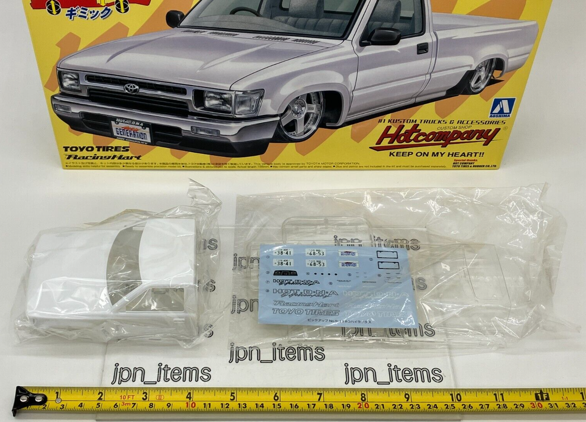 Aoshima 1/24 Kit TOYOTA 80 HILUX CUSTOM Ver.1 Hot Company Pick Up Aoshima 1/24 Kit TOYOTA 80 HILUX CUSTOM Ver.1 Hot Company Pick Up