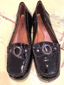 naturalizer patent loafers