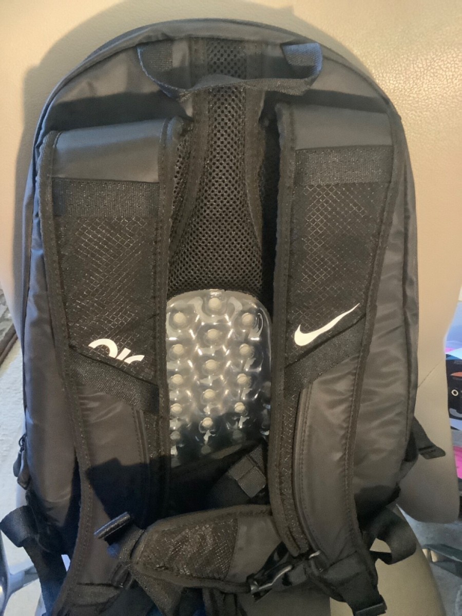 Wow! $160 RETAIL Nike Air Max Bubble Backpack Black 17L FN3533-010