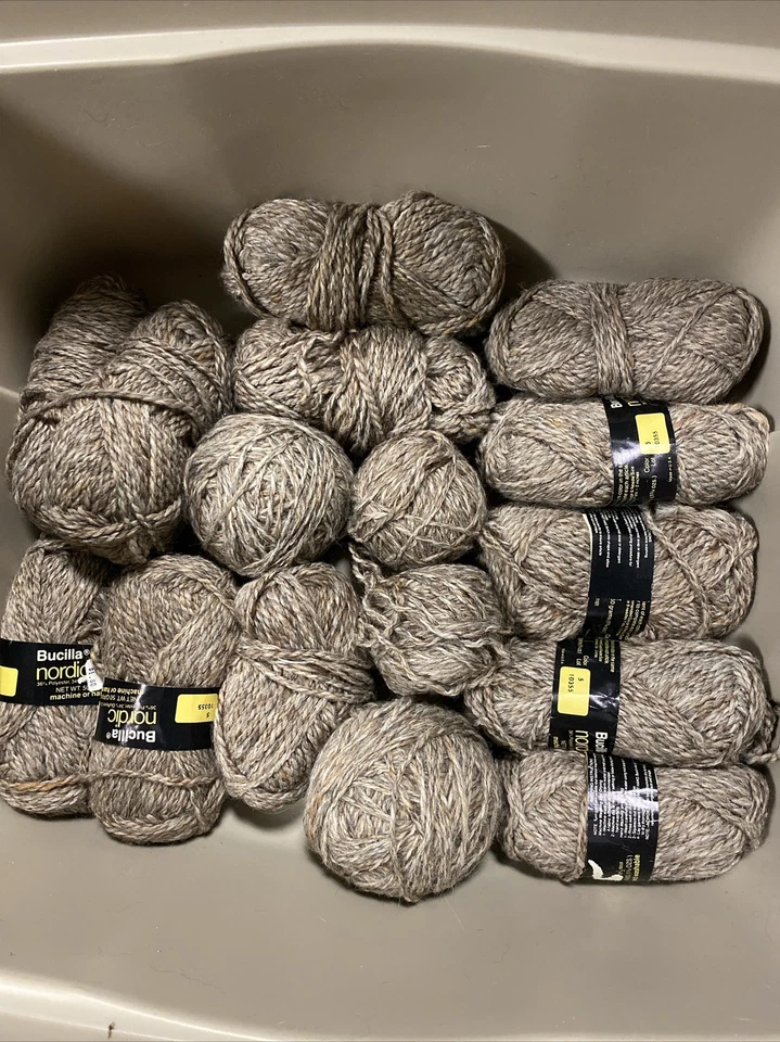 Bucilla Nordic yarn gray heather &brown has 40 g wool Lot 16 - Image 4 of 4