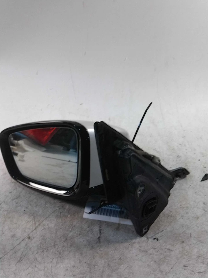 Espejo retrovisor de puerta izquierdo usado se adapta a: BMW 740I 2018 eléctrico térmico plegable sin cámara Foto 2 de 4