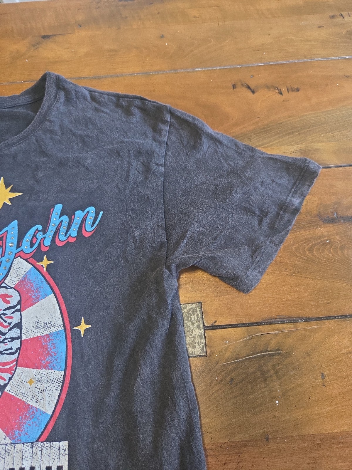 Elton John Shirt Womens Medium Black Rocket Man Rhinestone Graphic Band Tee image 9
