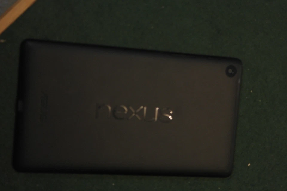 ASUS Google Nexus 7 2013 16GB, Wi-Fi, 7 inch - Black - Image 4 of 4