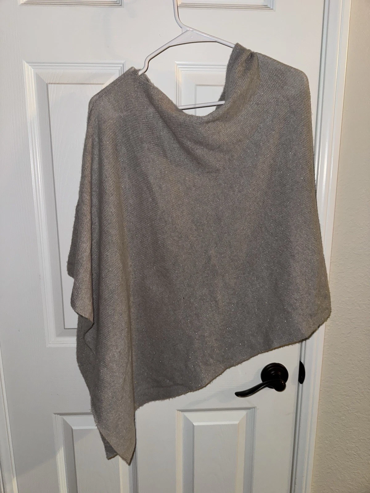 100% Mongolian Cashmere One Size Asymmetrical Poncho Soft Gray With Sparkles