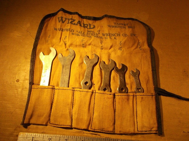 RARE, VINTAGE  WAKEFIELD WIZARD  TAPPET WRENCH SET TOOL ROLL 1920'S NEAR MINT