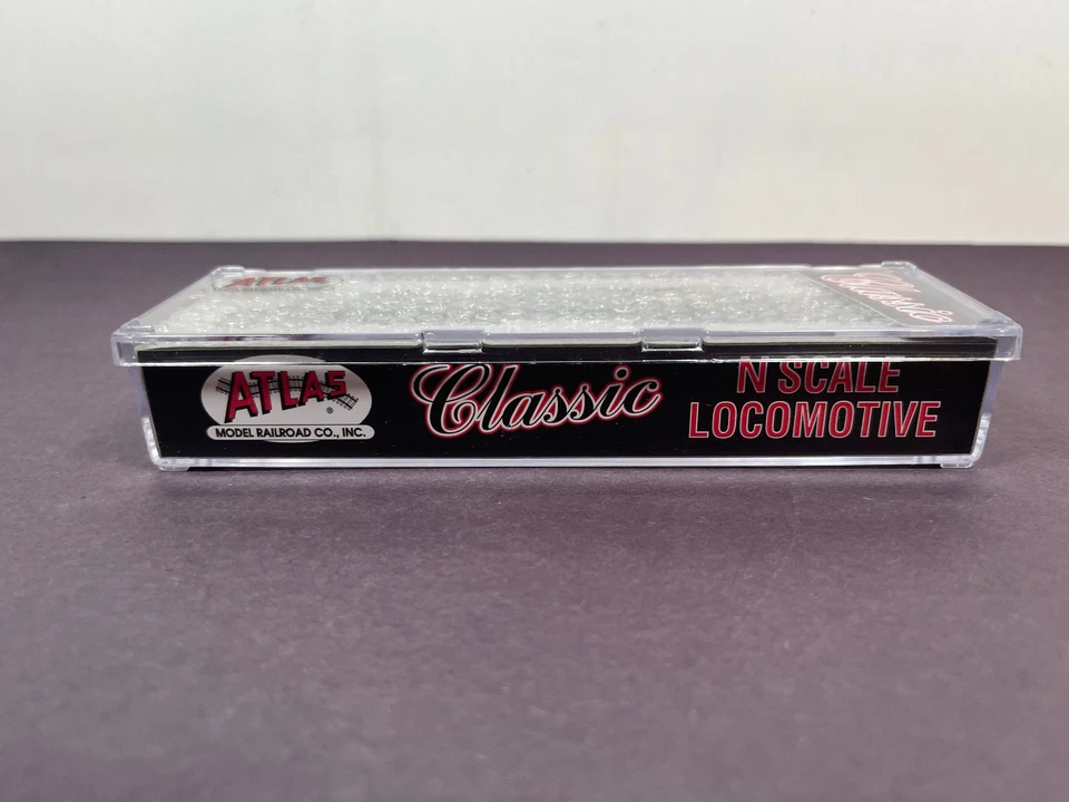 Atlas N Scale Train Locomotive Engine 44026 RS - 1 Penn Central 9915 - Image 4 of 4