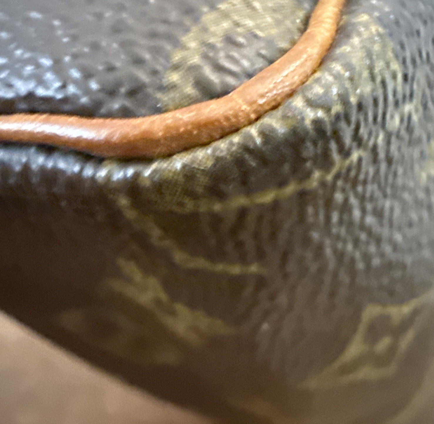 LOUIS VUITTON Authentic PRISTINE Perfect Mini Sac… - image 17