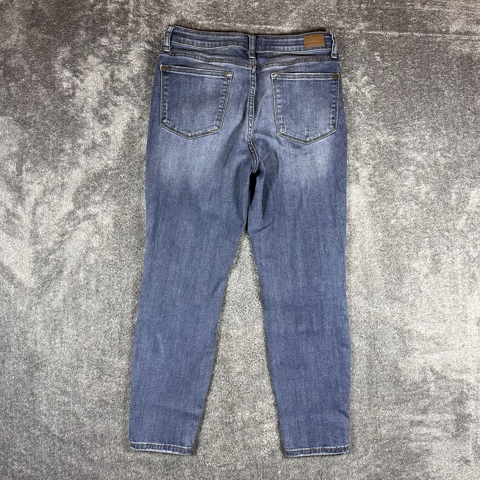 Judy Blue Jeans Women’s 30 Blue Stretch Distressed Relaxed Fit 30x26