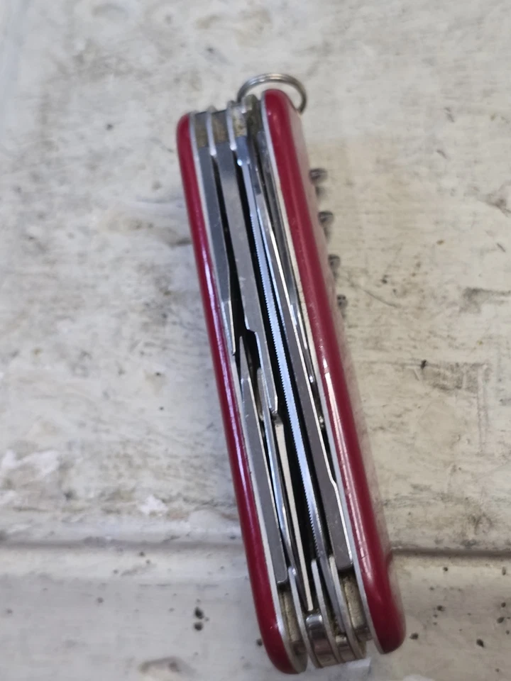 Red Swiss Army knife multi tool compact foldable tactical pocket knife - Image 2 of 4