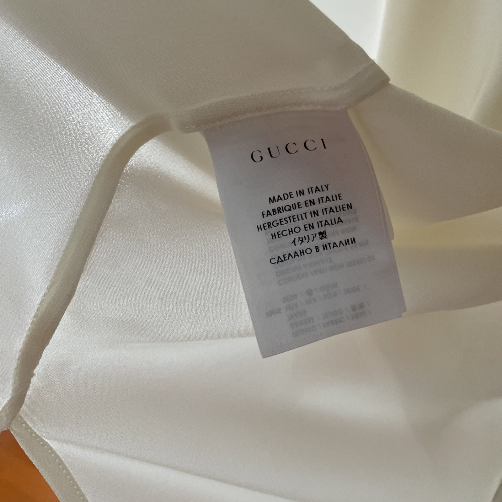 Gucci Silk Wide Button Down Collared Blouse w/ 3/… - image 7