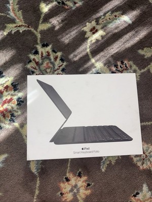 Apple A2261 Mcnk2LL/A 11'' Smart Keyboard Folio iPad Pro Black