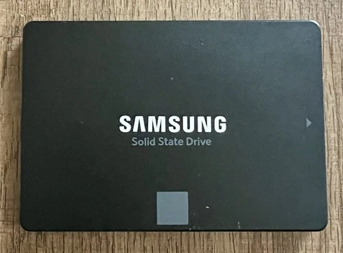 SAMSUNG 860 EVO 250GB SATA3 SSD 2.5" MZ-76E250B Solid State Drive SSD
