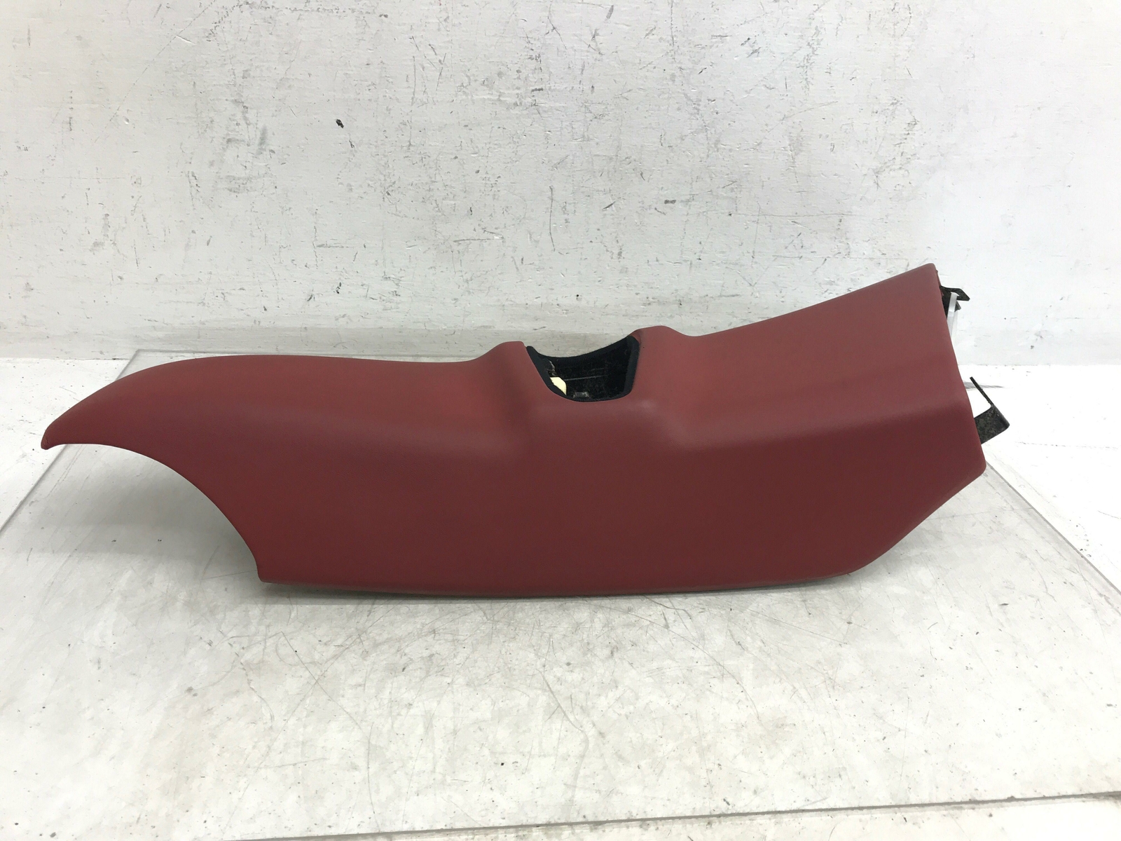 ASTON MARTIN RAPIDE LEFT UPPER B-PILLAR TRIM PANEL COVER RED AD43-24319-BD OEM