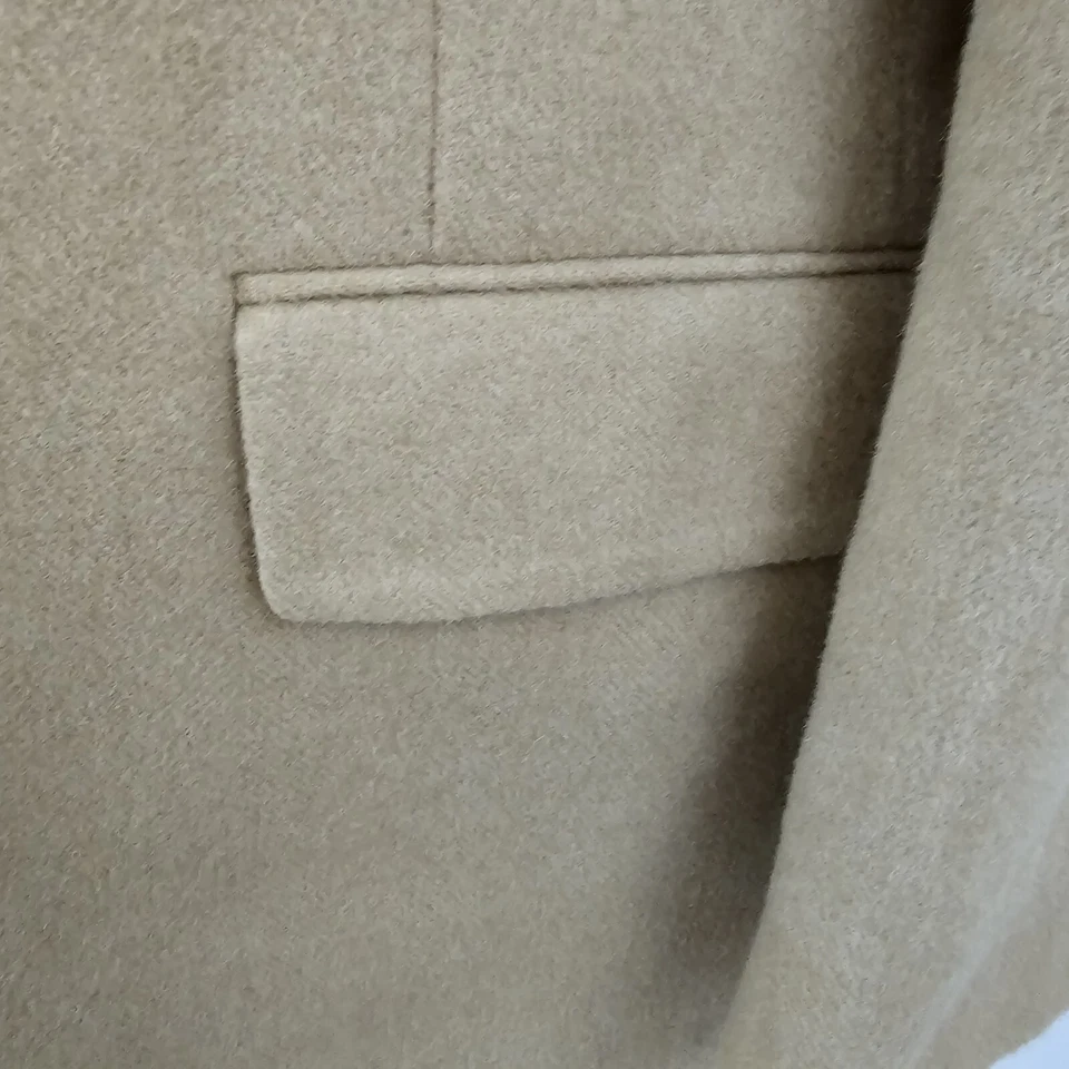 Abrigo Deportivo Patrick James Para Hombre Vintage Cabello Camello 2 Botones Beige Tostado 40R Usado en Excelente Condición Foto 4 de 4