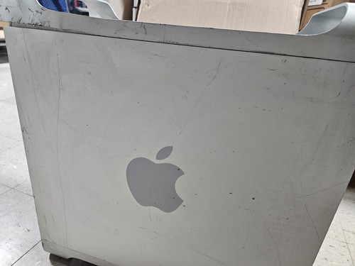 Apple Mac Pro 2009 8 Core Xeon 32GB RAM 250GB SSD + 1TB HDD High sierra - Picture 4 of 8