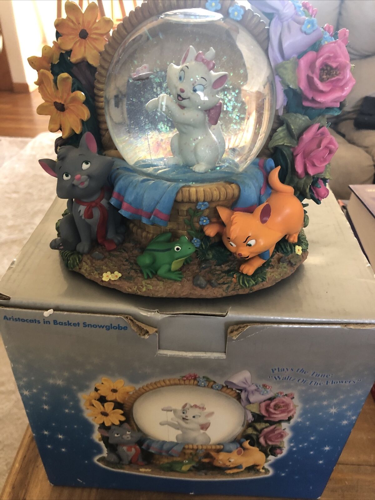 Picture 1 of 4