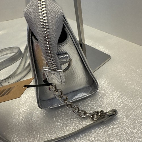 STEVE MADDEN Crossbody Handbag - SILVER METALLIC BLEXI - Brand-New w/tag - Picture 3 of 12
