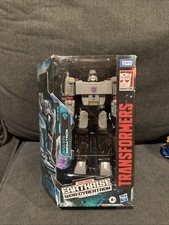Hasbro Transformers Generations War For Cybertron Earthrise Megatron Takara