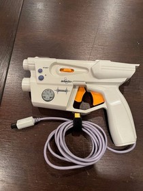 House of the Dead 2 Dreamcast 1999 Complete in Box with TWO Light Guns Bundle