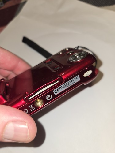 Vivitar ViviCam XX14 Burgundy Slim Digital Camera Flip Screen Parts Repair - Picture 8 of 9