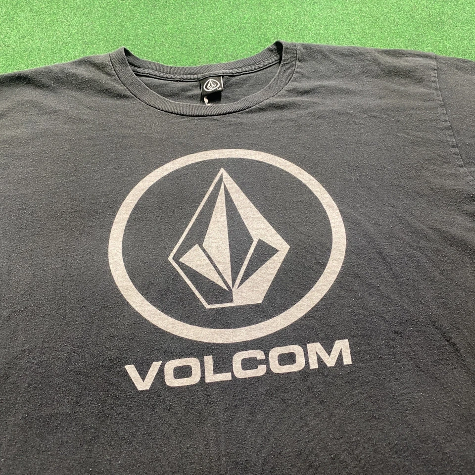 Vintage Volcom Shirt Mens L Black 90S Y2K Skate Skateboarding Grunge Emo Tee - Image 2 of 4