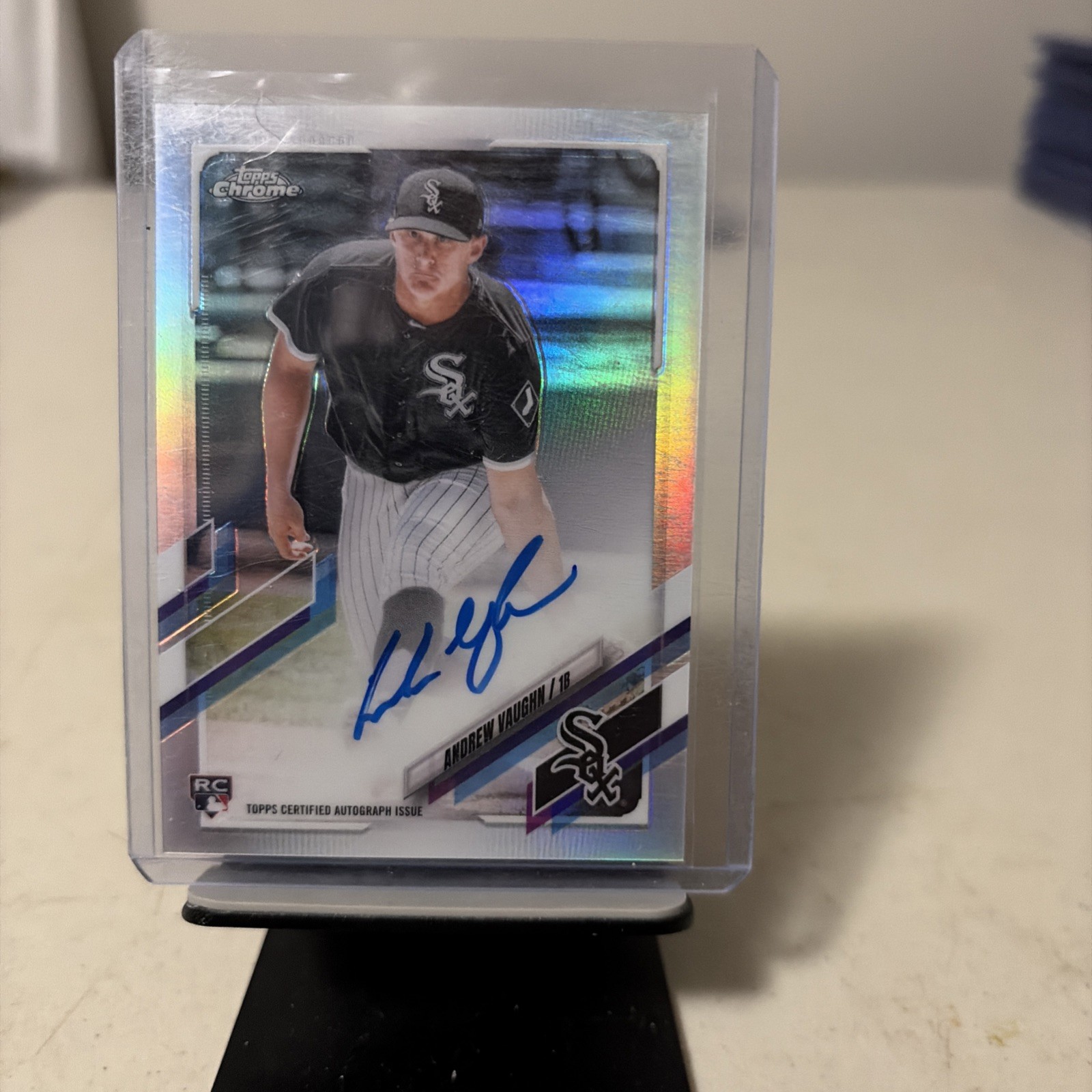 2021 Topps Chrome - Rookie Autographs Andrew Vaughn Refractor /499 (AU, RC)