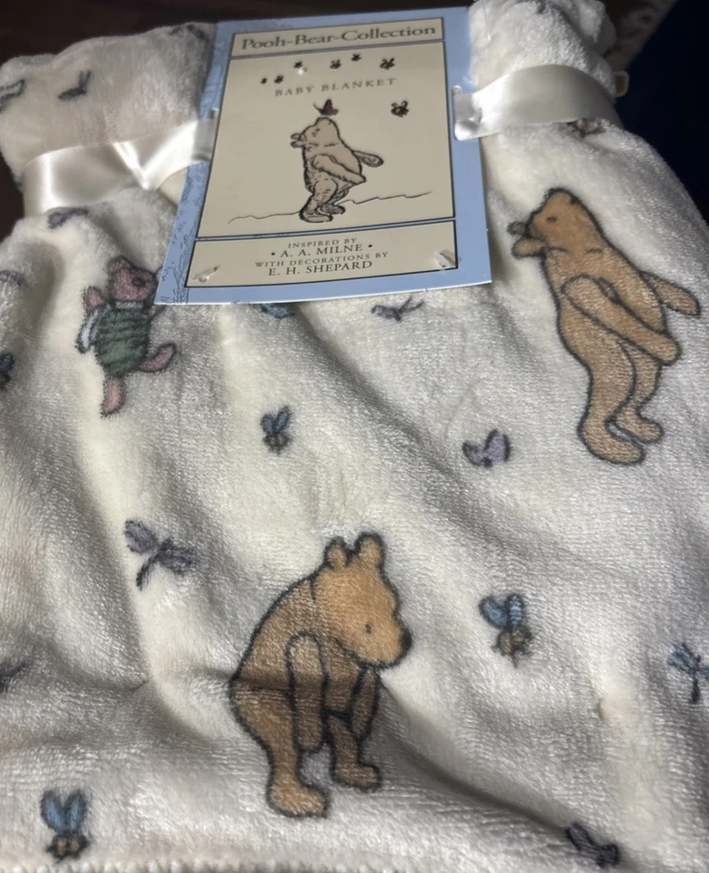Winnie the Pooh Bear Collection Piglet Butterfly 30"x40" Baby Blanket - Image 2 of 4