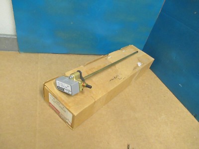 HONEYWELL INSERTION TEMPERATURE SENSOR LP914A1003 4 RANGE -40° TO +160°F 15''