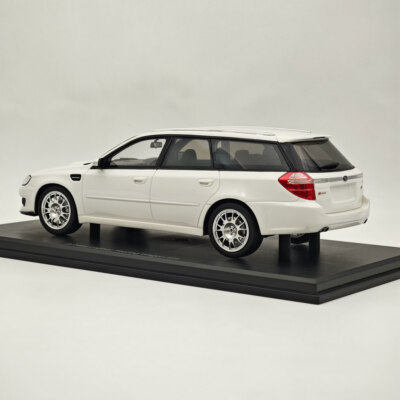 DNA Collectibles 1/18 Subaru Legacy Touring Wagon STI S402 White