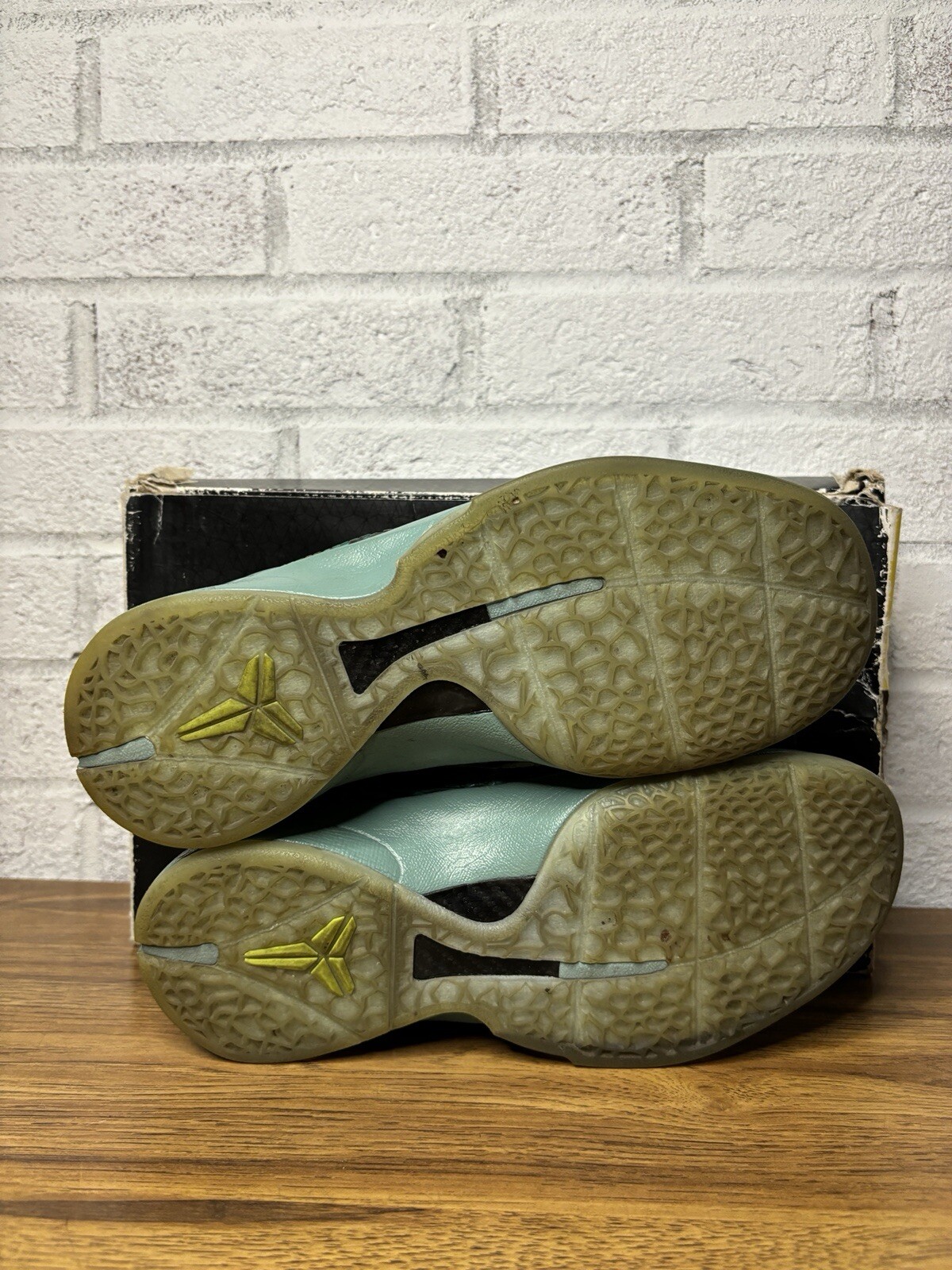 Kobe 6 Prelude All-Star MVP size 6.5Y Green/Blue/… - image 5