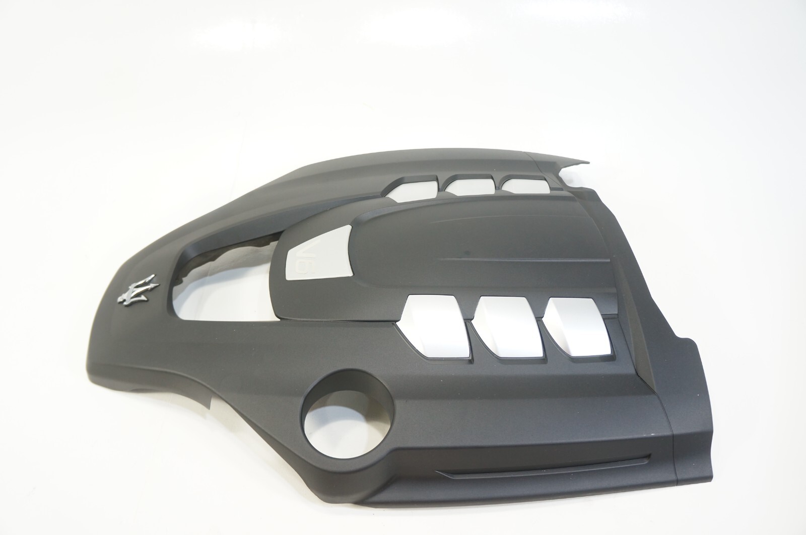 14-2019 maserati ghibli 3.0 v6 engine motor plastic appearance cover trim panel