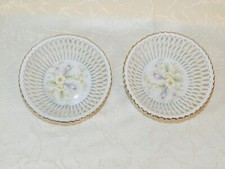 2 Pz Ciotole In Porcellana Intagliate Con Decorazione Di Fiori!