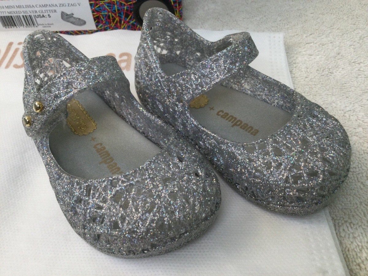 MINI MELISSA #31510 Campana Zig Zag V Grey Glitter Shoes. Size 5