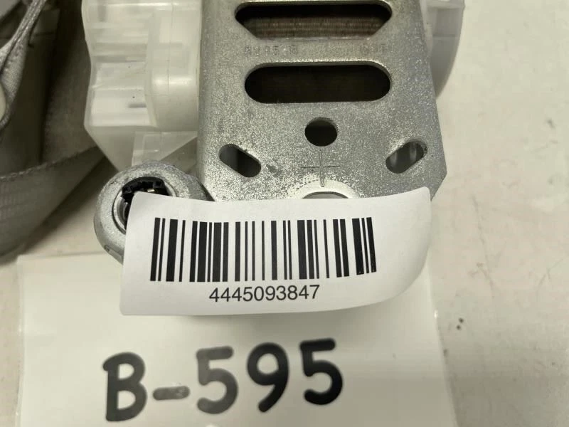 Toyota Camry Le 2008 cinturón de seguridad delantero izquierdo del lado del conductor OEM+ Foto 2 de 4