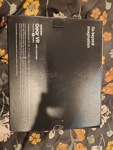 SAMSUNG Gear VR (2017 Edition) with Controller for Galaxy S8 - Picture 3 of 3