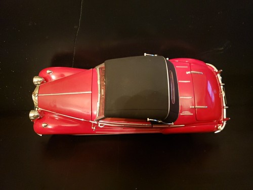 1950 MERCEDES-BENZ 170S CABRIOLET RED 1/18 DIECAST SIGNATURE CAR MODELS - Picture 9 of 10