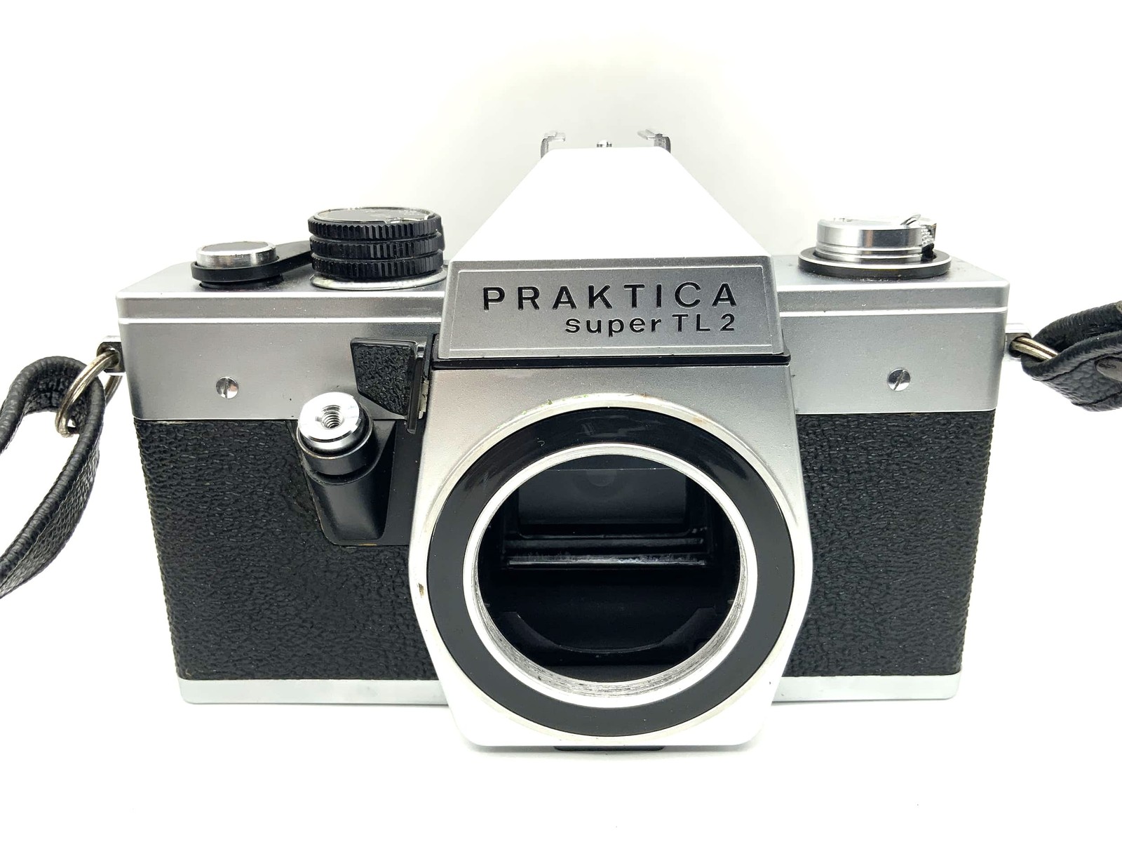 Praktica Super TL 2 con Revuenon 135mm f/2,8 foto 2