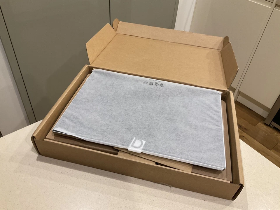 LG Gram +View 16" Portable IPS Monitor 2560x1600 WQXGA USB-C Ultra-Light Screen - Image 2 of 4