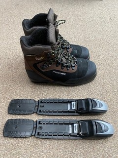 Fischer BCX 5 Langlauf Tourenskischuhe mit Bindung Größe UK 7 / EU 40