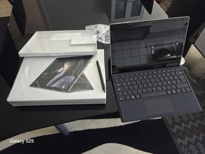Microsoft Surface Pro 5, i5-7300U, 8GB, 256GB, Win11, LTE, Tastatur, Stift, neuw