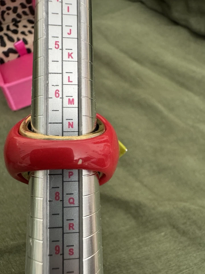 Betsey Johnson RARO Vintage School Of Rock Candy Balançando Anel de Maçã Vermelha Tamanho 7 - Imagem 4 de 4