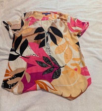 Women s XS Multicolor Floral V-Neck Tie Front...